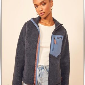 Patagonia women's navy Classic Retro-X Fleece size S